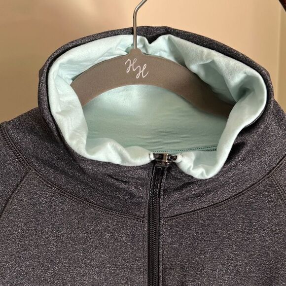 LUCY Gray Fitted Activewear Jacket - Picture 2 of 9